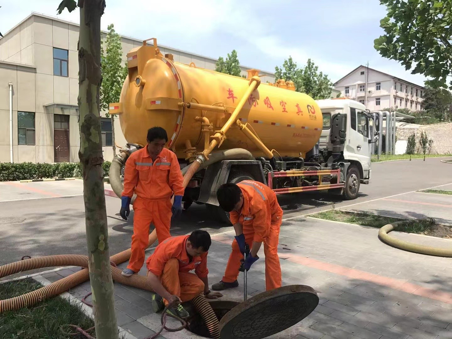 安州化粪池清理与5-8吨吸粪车施工效率分析